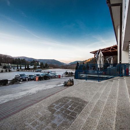 Plejsy Hotell Krompachy Exteriör bild