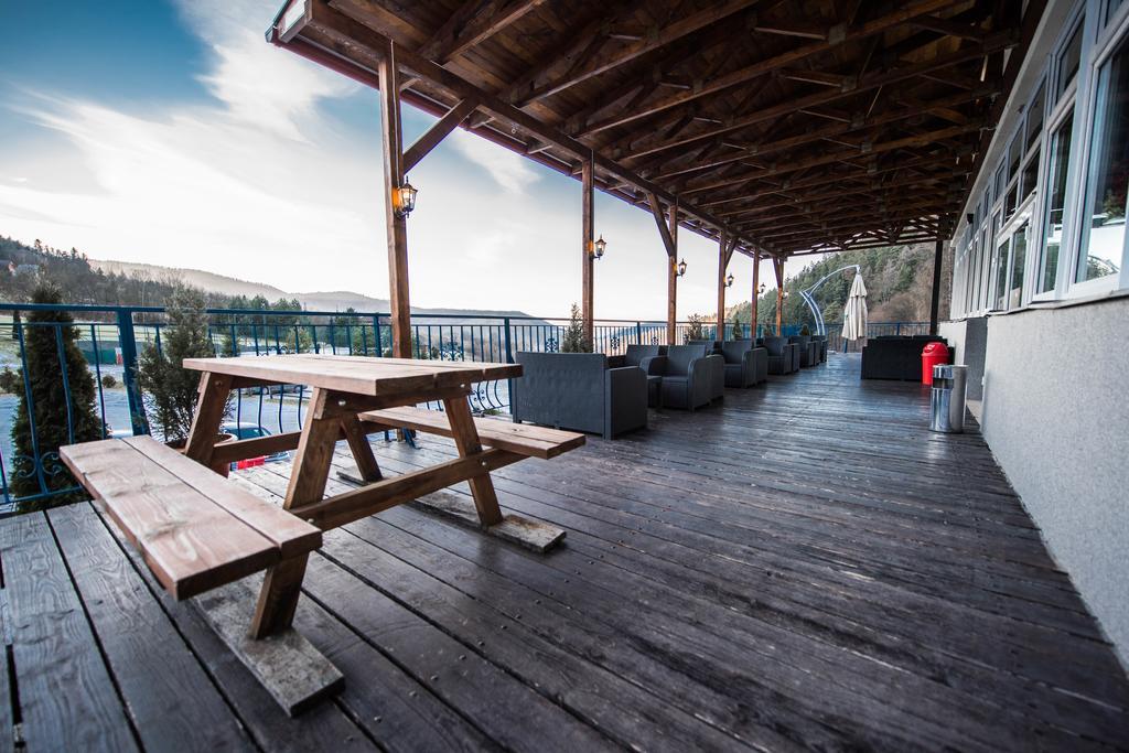 Plejsy Hotell Krompachy Exteriör bild
