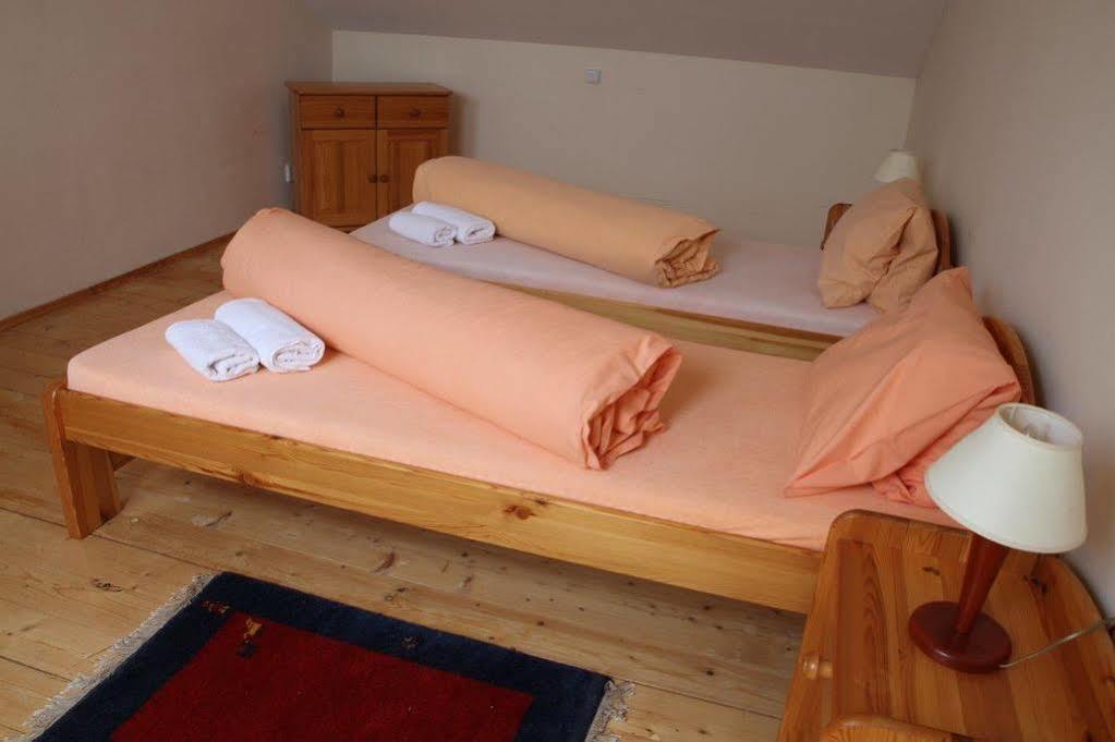 Plejsy Hotell Krompachy Exteriör bild